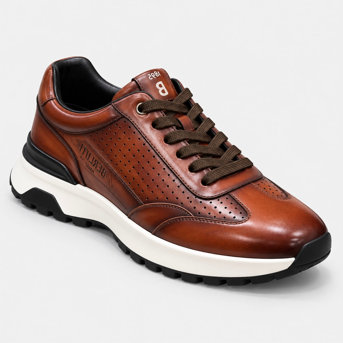 Sneaker marron perforé
