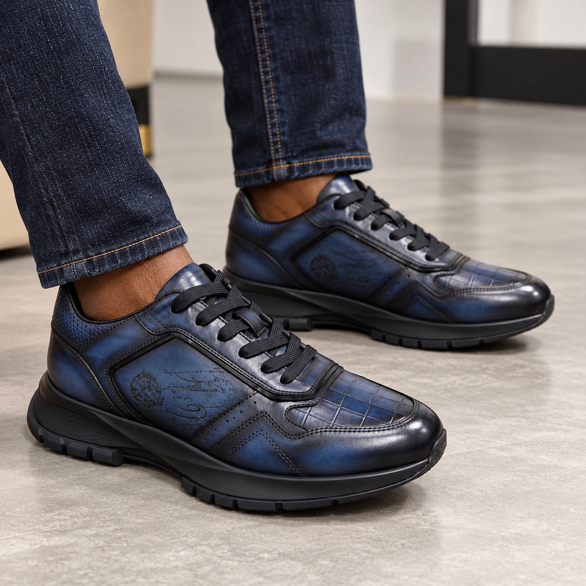 Sneaker Bleu croco semelle noire