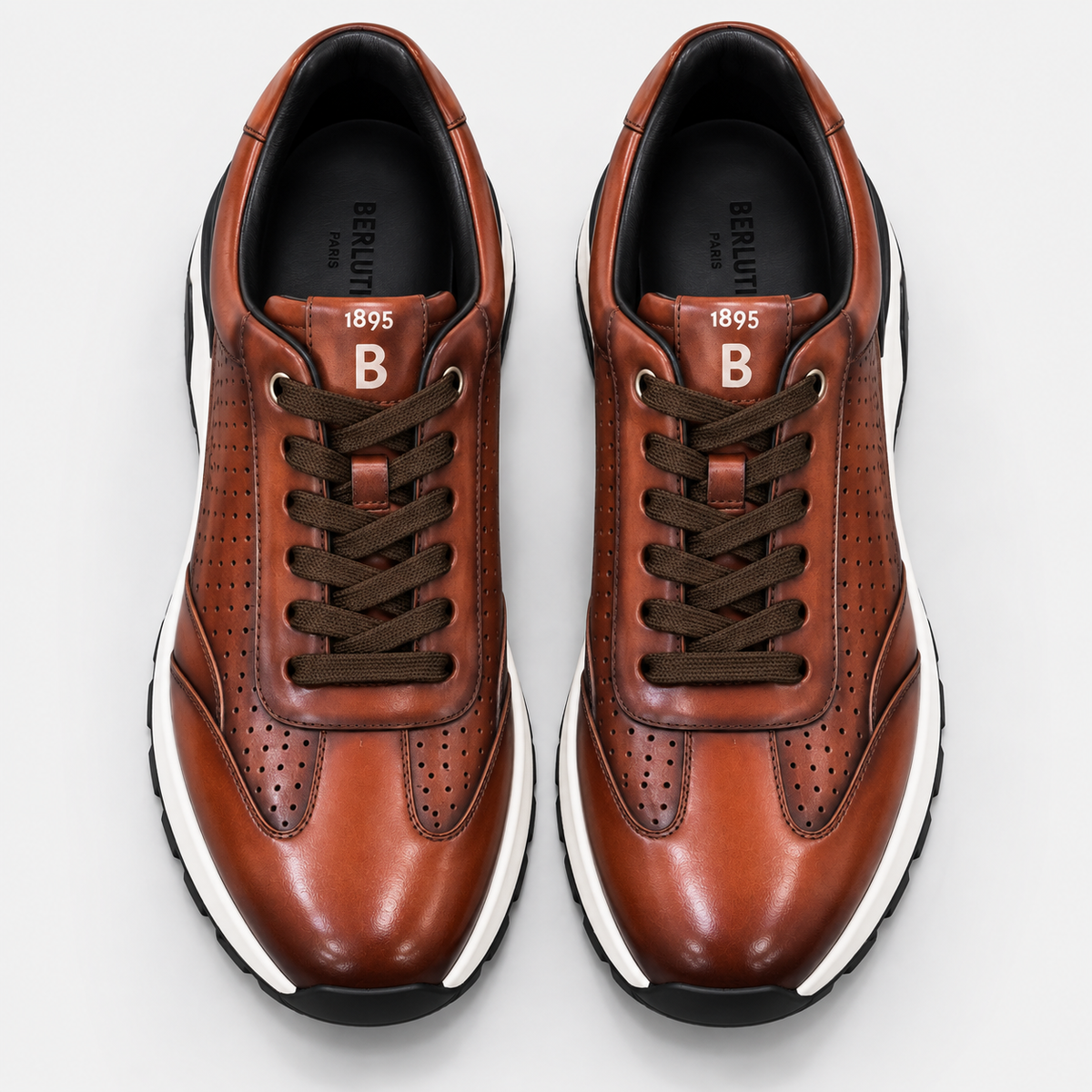 Sneaker marron perforé
